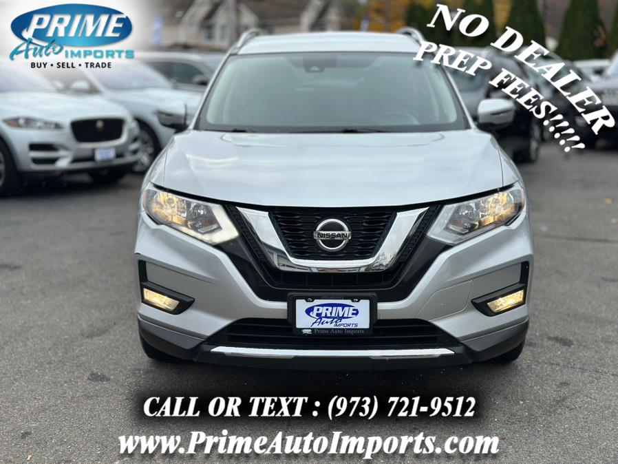 2019 Nissan Rogue SV photo 3