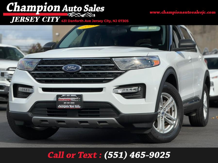 2023 Ford Explorer XLT's photo