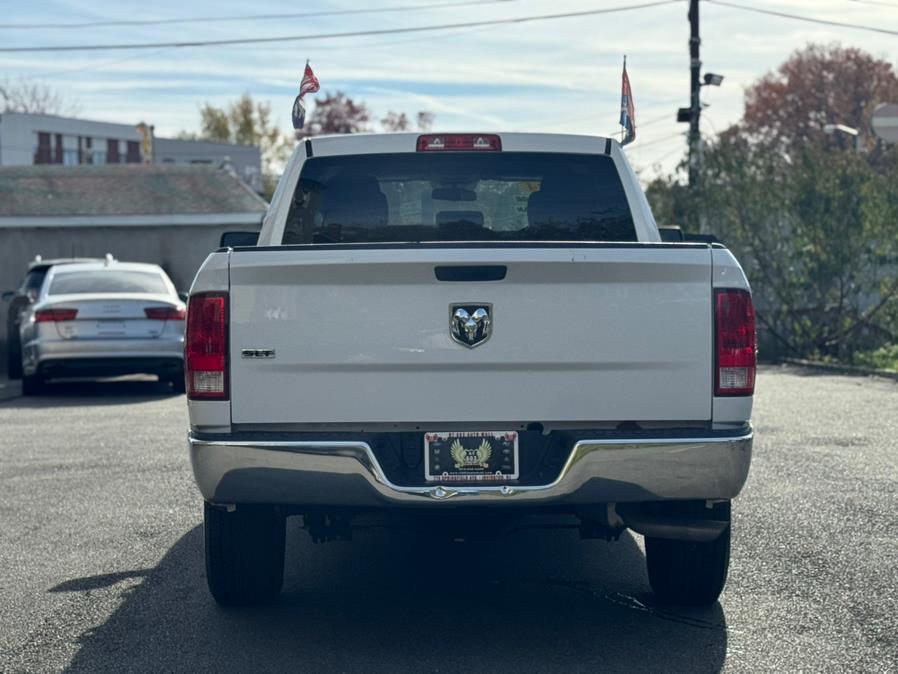 2024 Ram 1500 Classic SLT photo 3