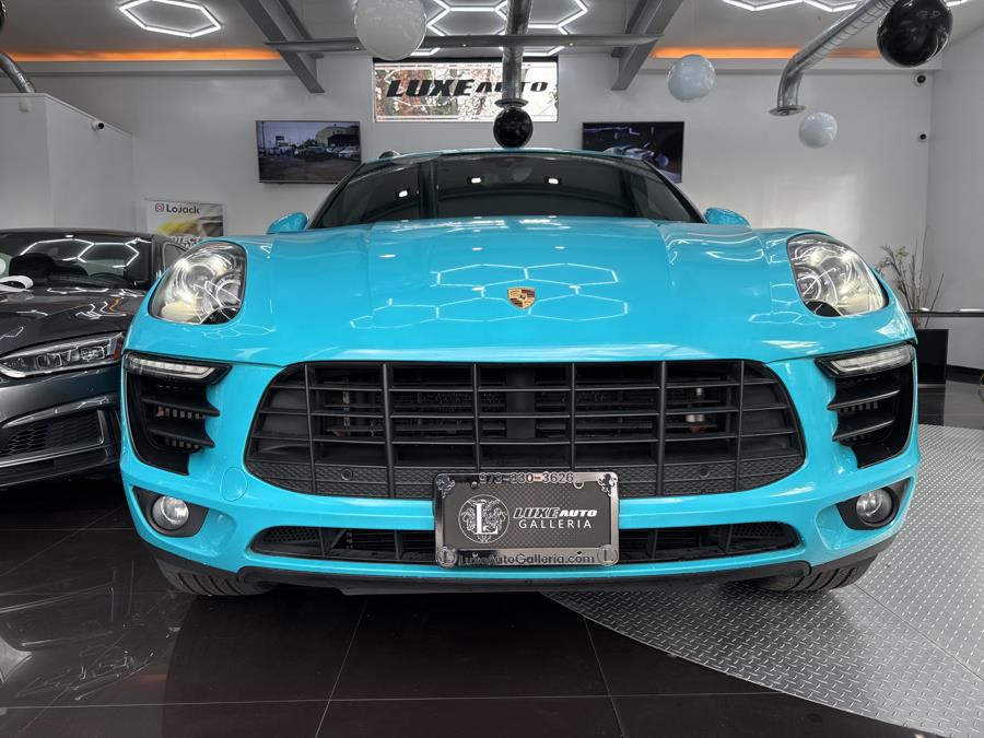 Used 2017 Porsche Macan in Jersey City, New Jersey | Luxe Auto Galleria. Jersey City, New Jersey