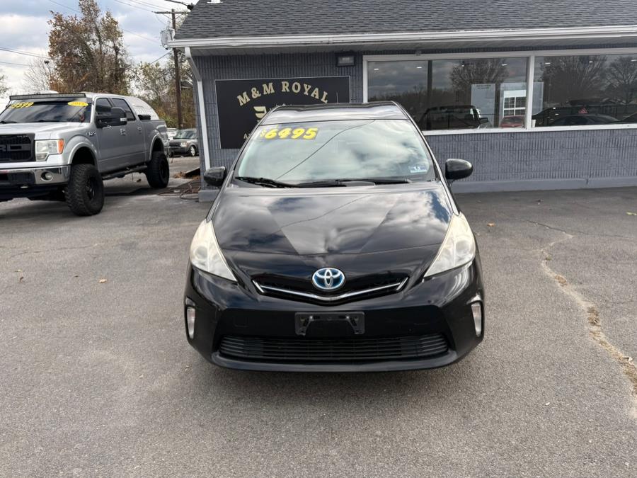 2012 Toyota Prius v Five's photo