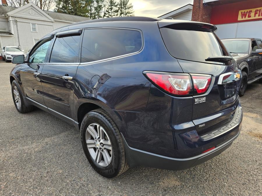 2016 Chevrolet Traverse 2LT photo 2