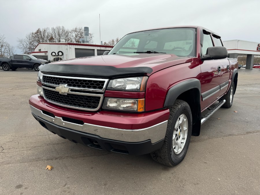 2006 Chevrolet Silverado 1500 SE Crew Cab 4WD, available for sale in Ortonville, Michigan | Marsh Auto Sales LLC. Ortonville, Michigan