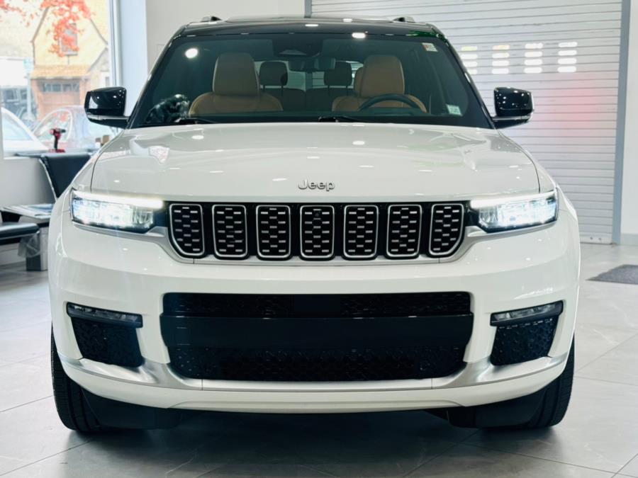 2022 Jeep Grand Cherokee L Summit Reserve photo 2