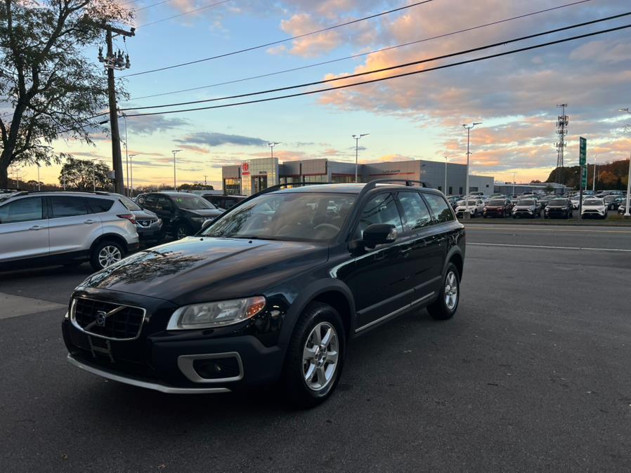 Used 2008 Volvo XC70 in Swansea, Massachusetts | Gas On The Run. Swansea, Massachusetts