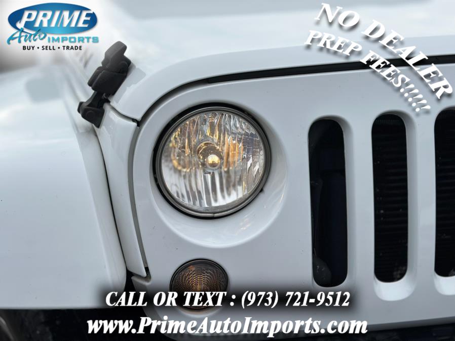 2015 Jeep Wrangler Rubicon photo 2