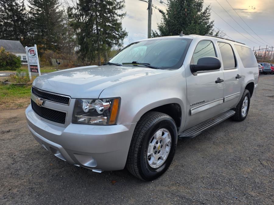 Used 2010 Chevrolet Suburban in East Windsor, Connecticut | STS Automotive. East Windsor, Connecticut