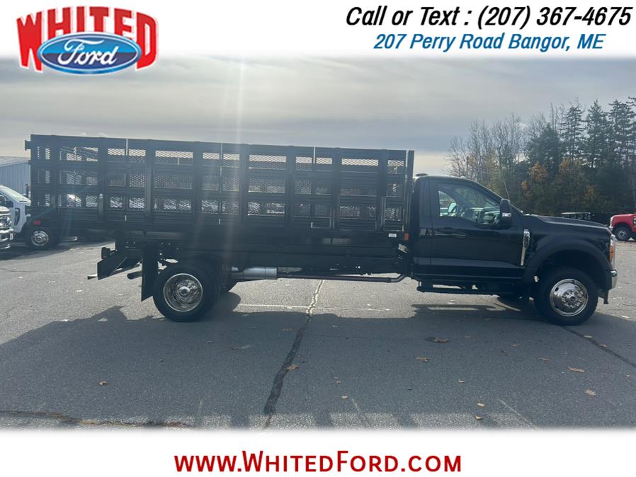 2023 Ford F-550 XLT photo 3