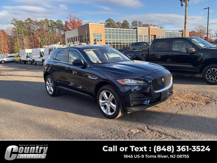 2017 Jaguar F-PACE Prestige photo 2