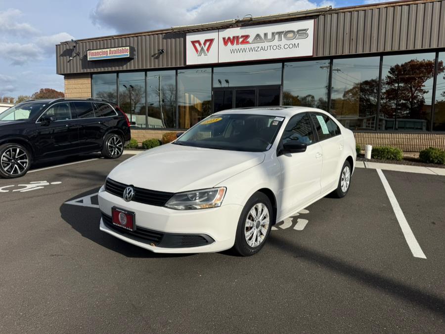 2013 Volkswagen Jetta 2.0L Base, available for sale in Stratford, Connecticut | Wiz Leasing Inc. Stratford, Connecticut