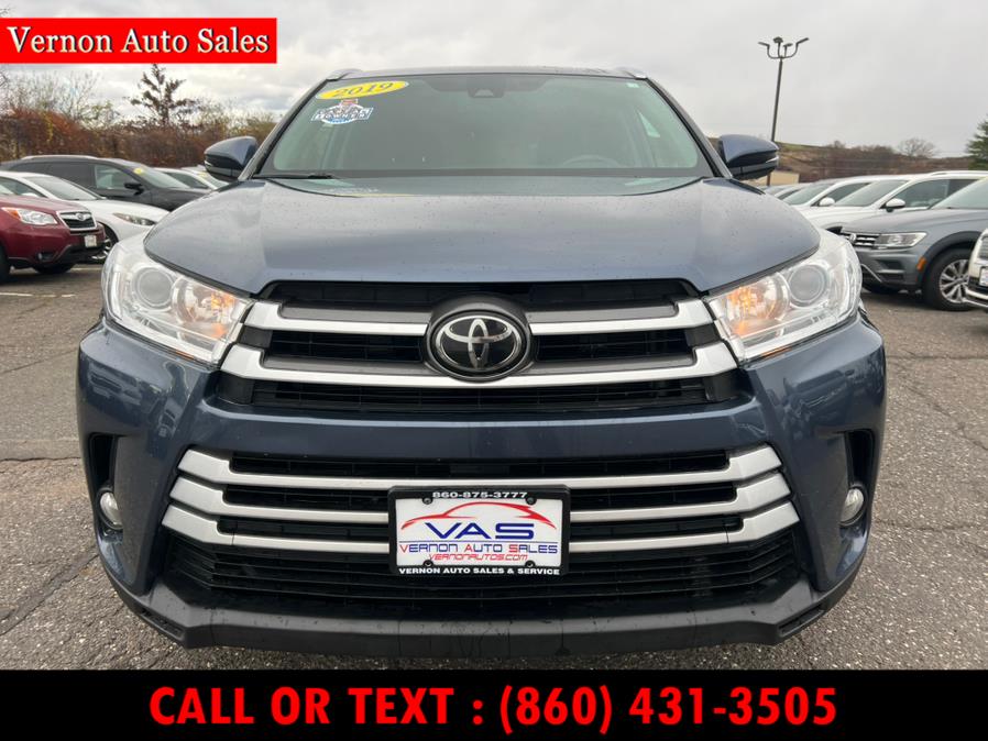 2019 Toyota Highlander XLE photo 2