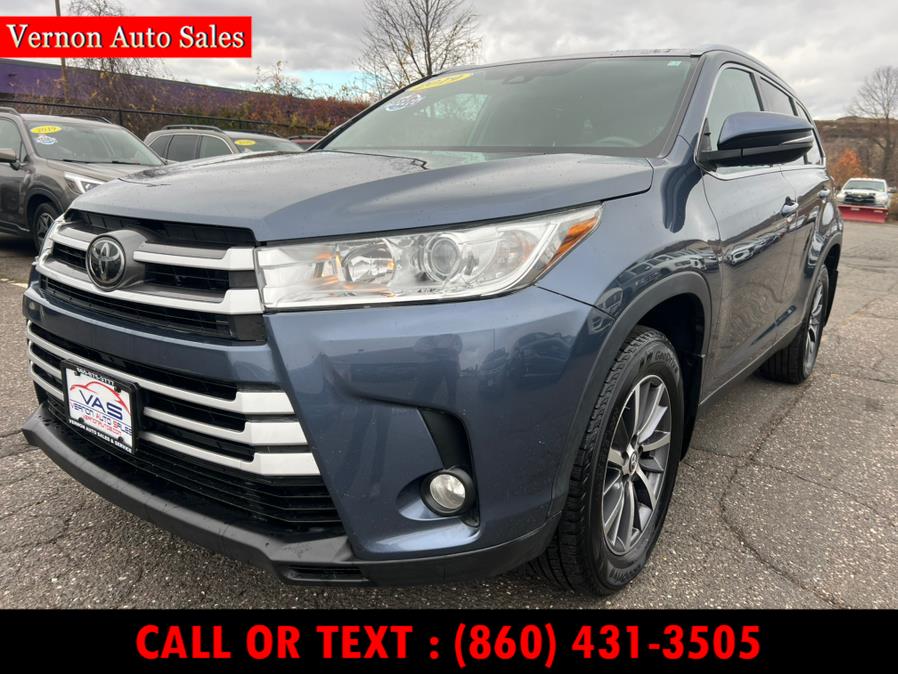 Used 2019 Toyota Highlander in Manchester, Connecticut | Vernon Auto Sale & Service. Manchester, Connecticut