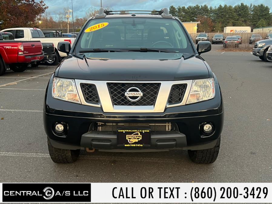 2015 Nissan Frontier Crew Cab PRO-4X photo 2