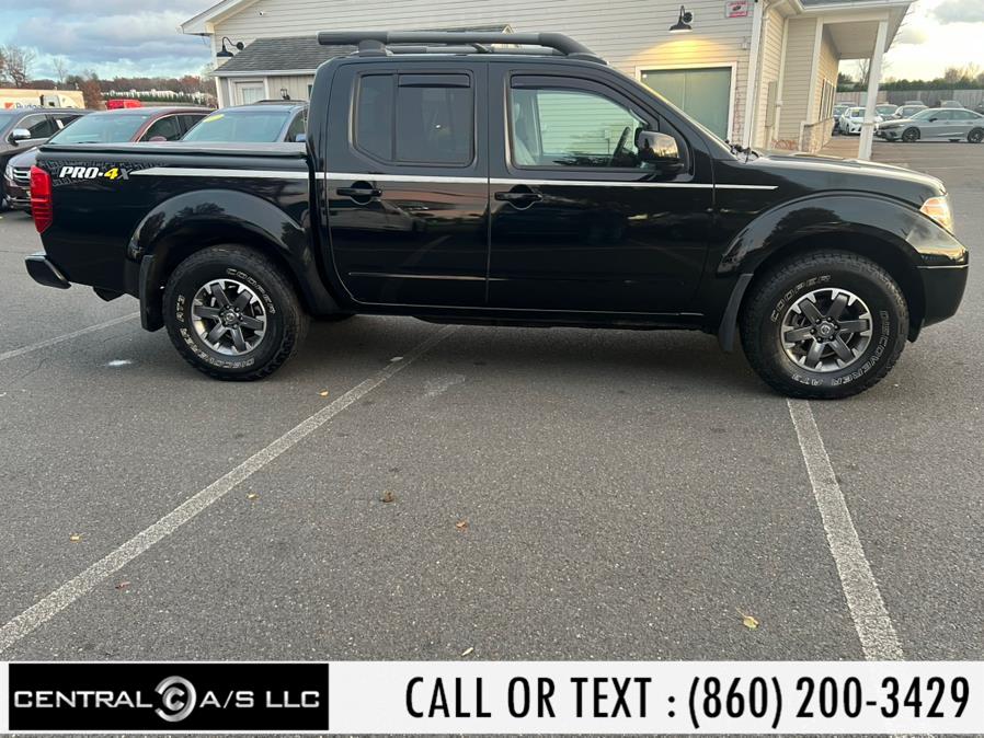 2015 Nissan Frontier Crew Cab PRO-4X photo 4