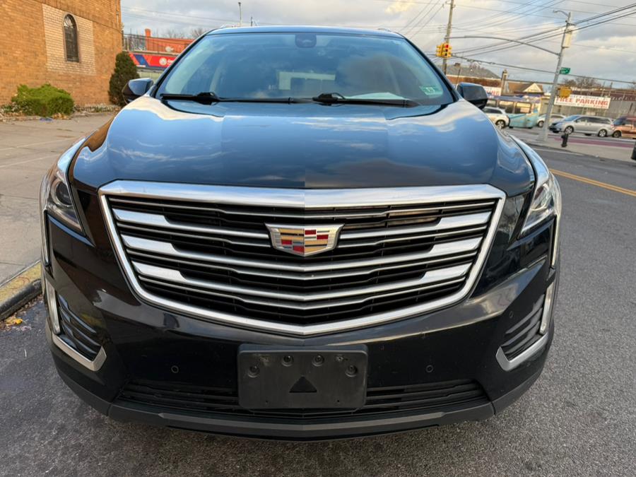 2018 Cadillac XT5 Luxury photo 2