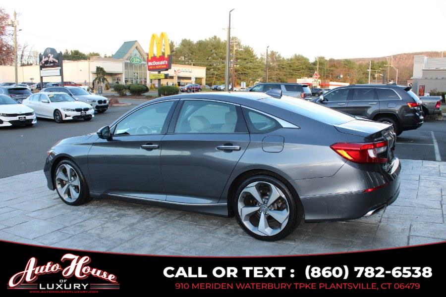 2018 Honda Accord Touring 2.0T photo 3