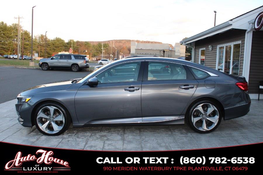 2018 Honda Accord Touring 2.0T photo 2