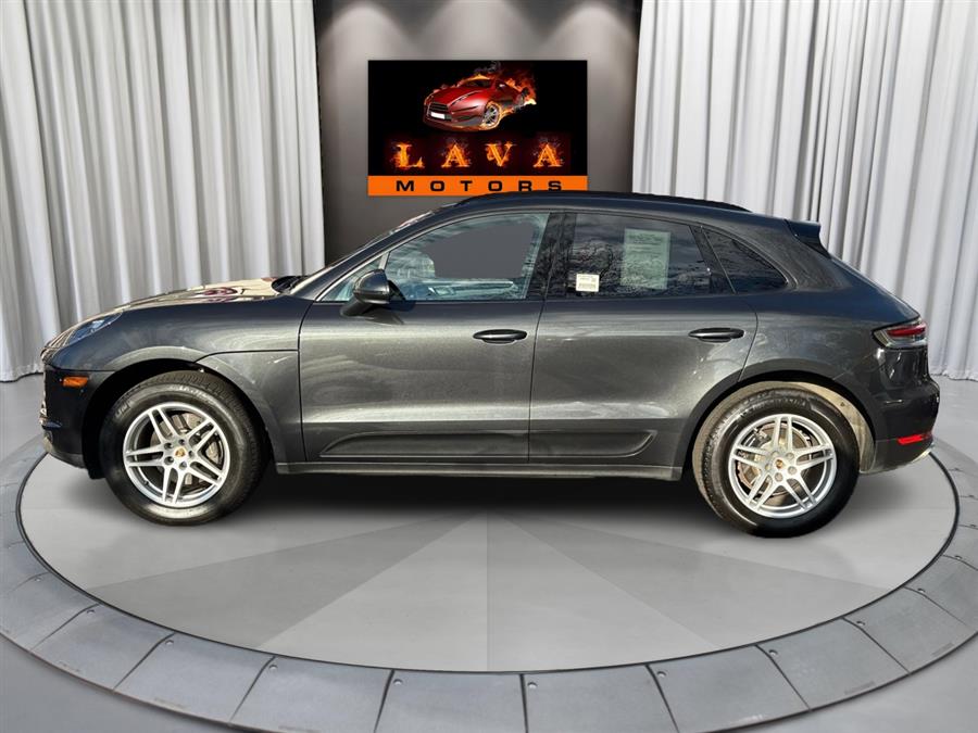 2020 Porsche Macan photo 4