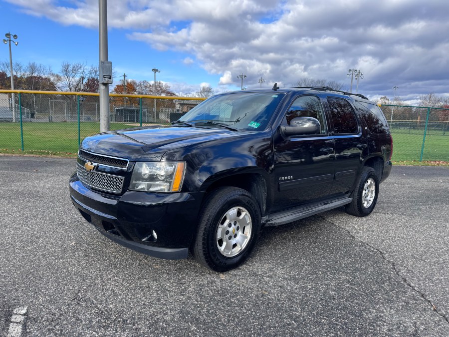 2011 Chevrolet Tahoe LT photo 3