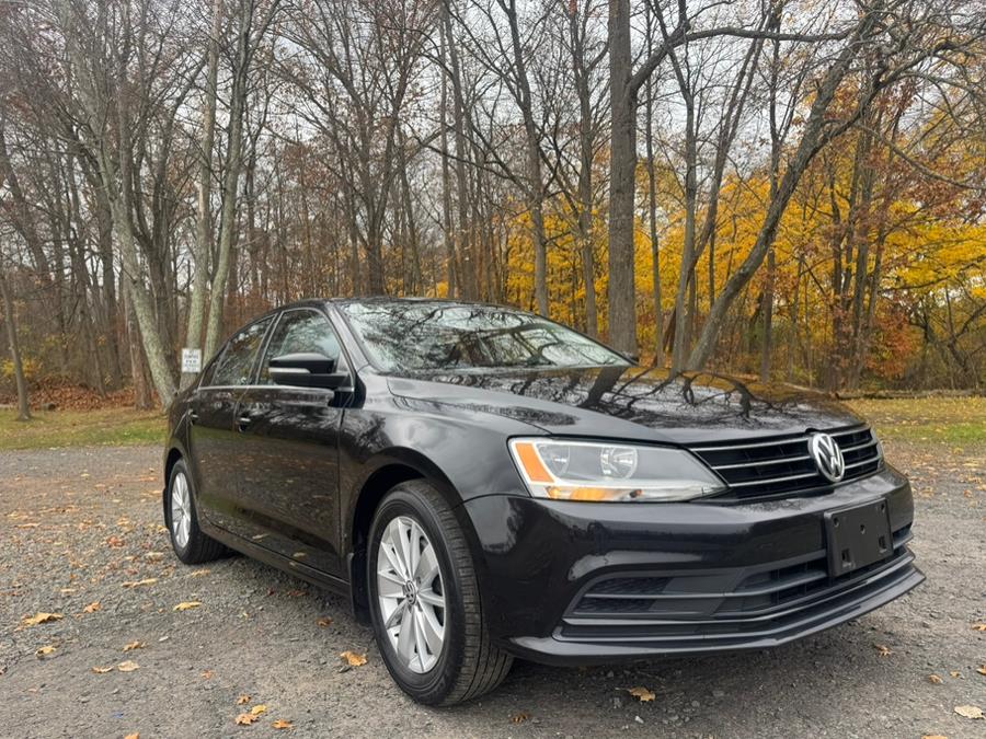 Used 2015 Volkswagen Jetta Sedan in New Britain, Connecticut | Supreme Automotive. New Britain, Connecticut