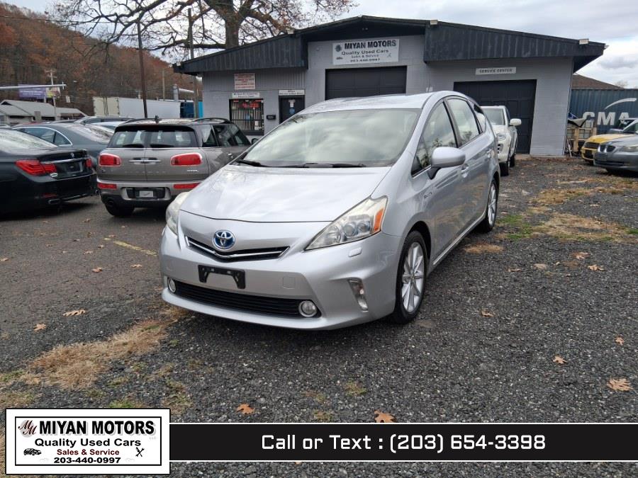 2013 Toyota Prius v 5dr Wgn Five (Natl), available for sale in Meriden, Connecticut | Miyan Motors. Meriden, Connecticut
