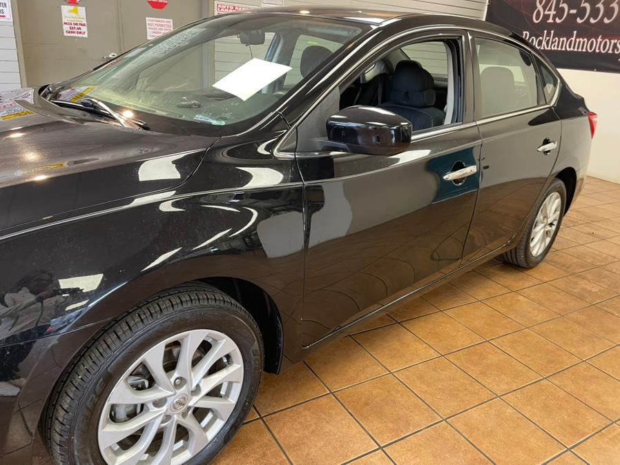 2019 Nissan Sentra SV photo 3