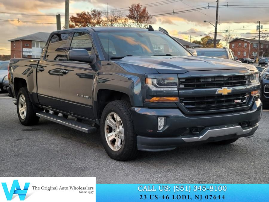 2017 Chevrolet Silverado 1500 4WD Crew Cab 153.0" LT w/2LT, available for sale in Lodi, New Jersey | AW Auto & Truck Wholesalers, Inc. Lodi, New Jersey
