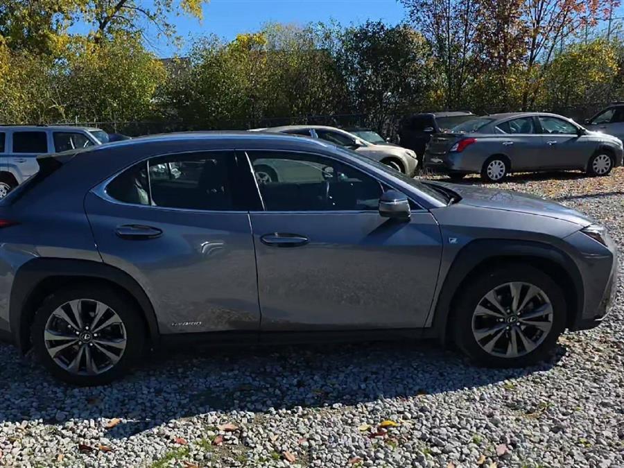 2020 Lexus UX 250h F SPORT Premium photo 3