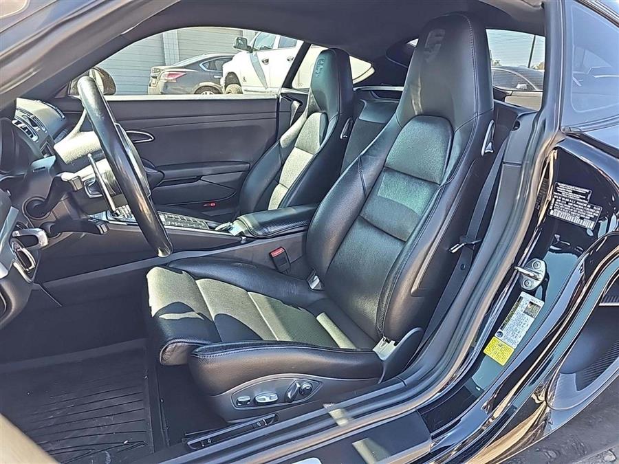 2016 Porsche Cayman Black Edition photo 4