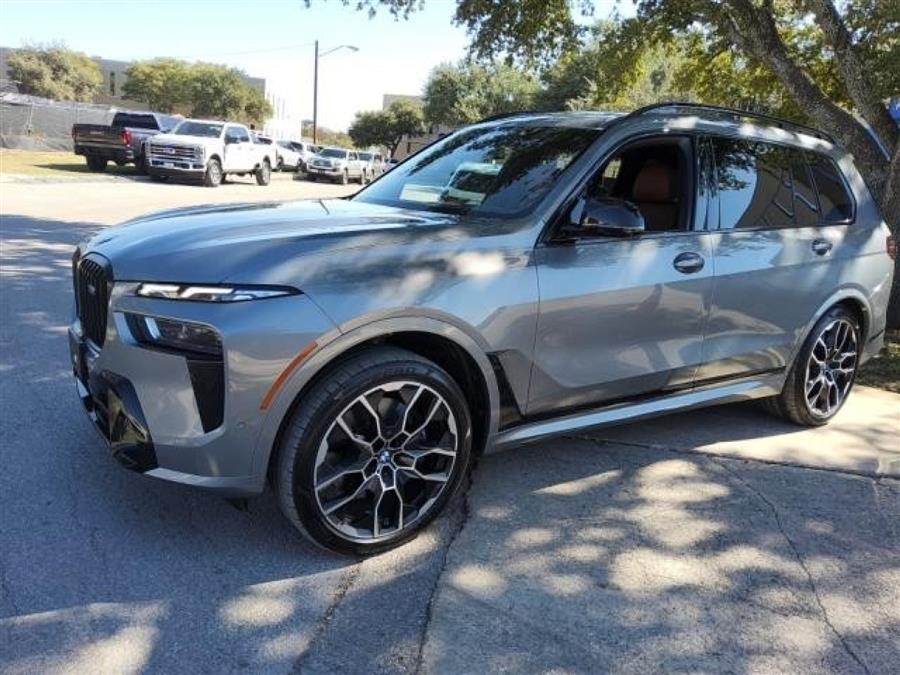 2024 Bmw X7 M60i photo 2