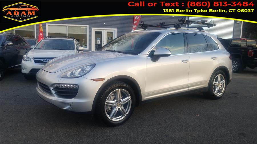 2013 Porsche Cayenne S's photo