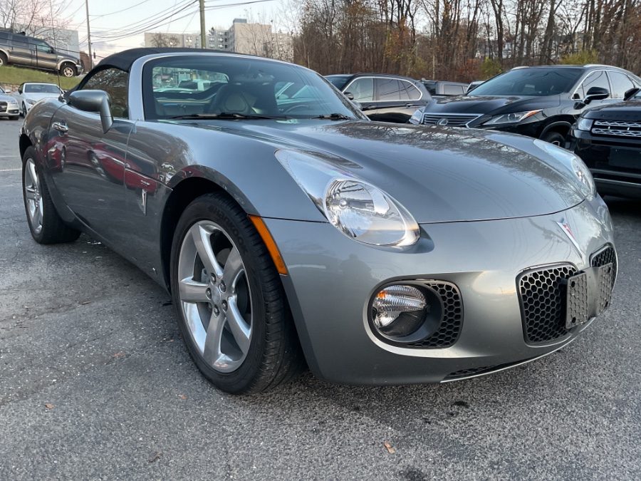Used 2007 Pontiac Solstice in Waterbury, Connecticut | Jim Juliani Motors. Waterbury, Connecticut