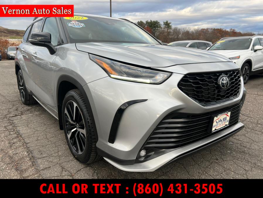 2022 Toyota Highlander XSE photo 3