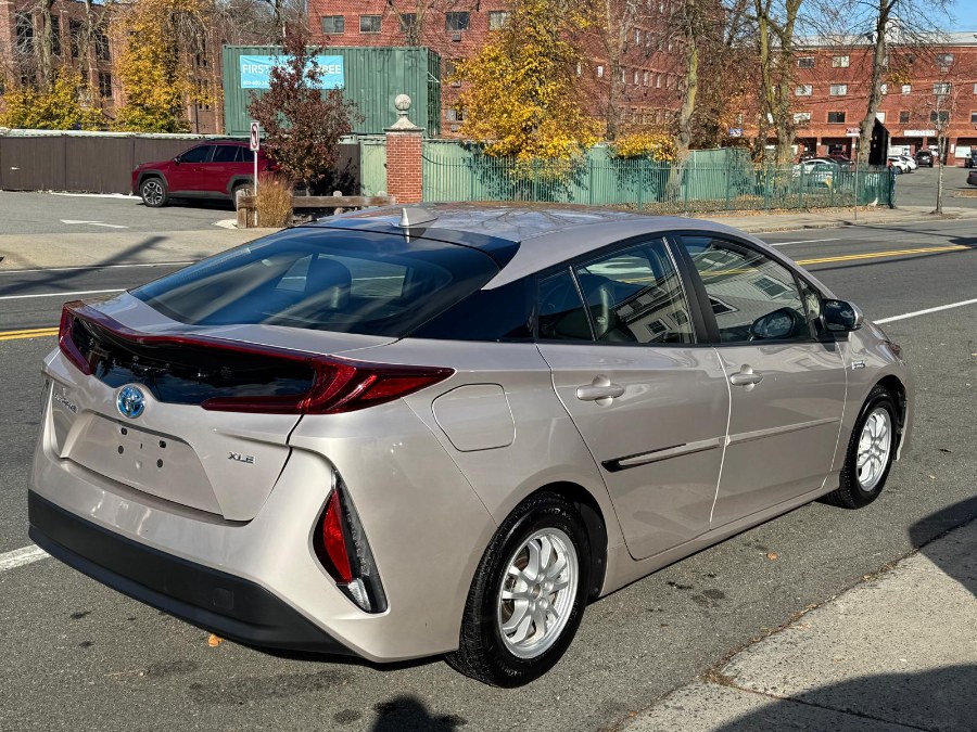 2021 Toyota Prius Prime XLE photo 4