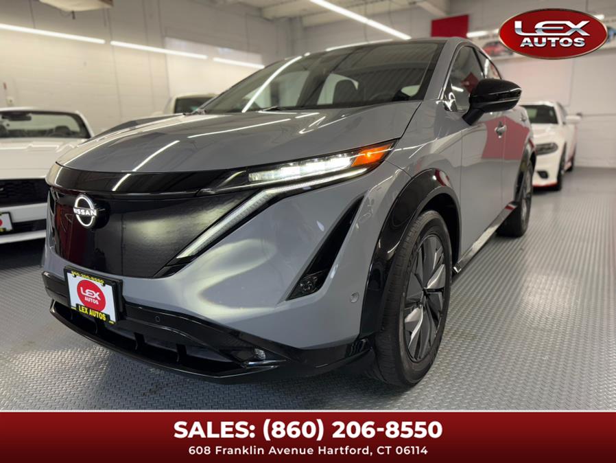 2023 Nissan ARIYA Platinum e-4ORCE photo 2