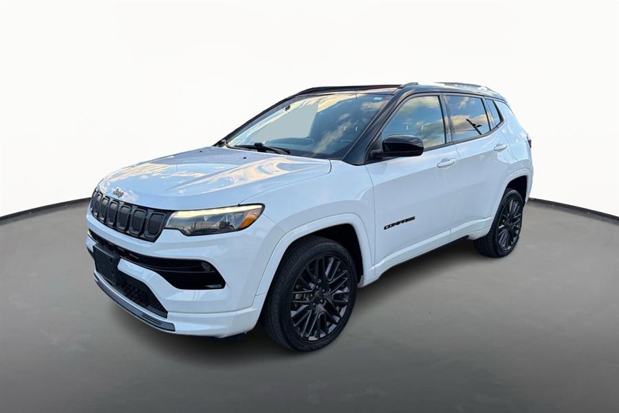 Used 2022 Jeep Compass in Lindenhurst, New York | Power Motor Group. Lindenhurst, New York
