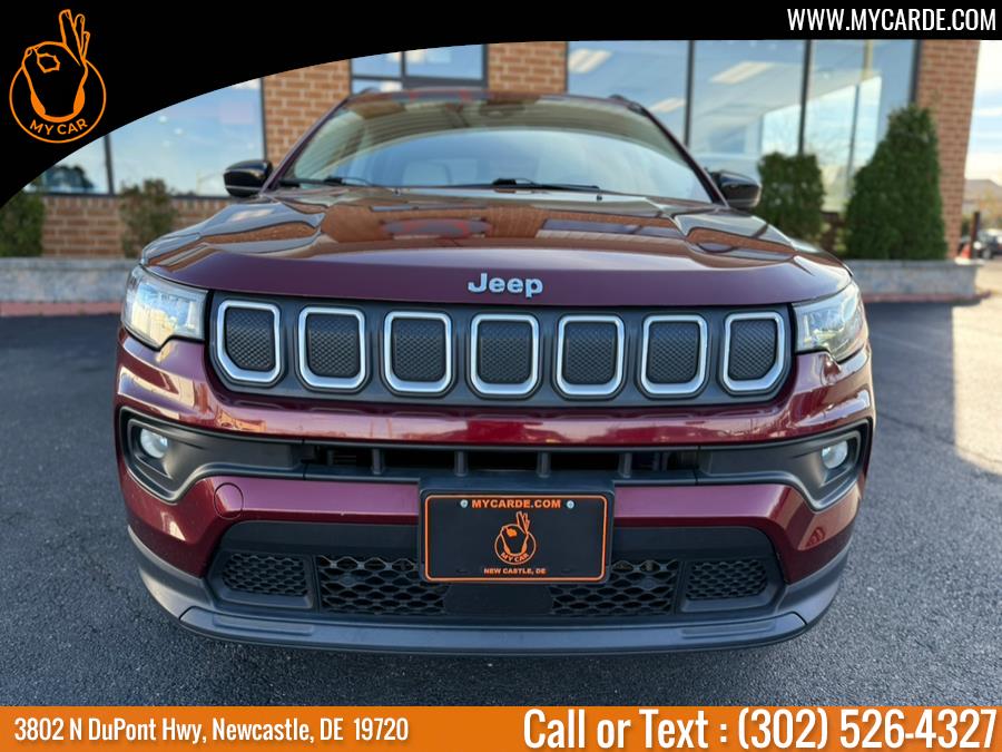 2022 Jeep Compass Latitude photo 2