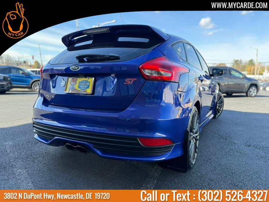 2015 Ford Focus ST photo 4