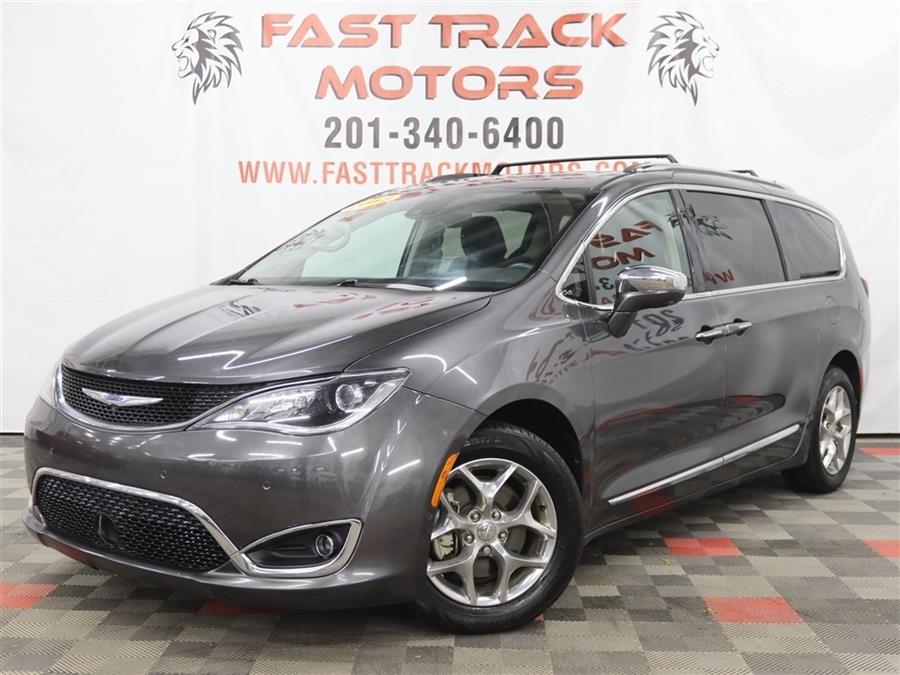 Used Chrysler Pacifica LIMITED 2018 | Fast Track Motors. Paterson, New Jersey