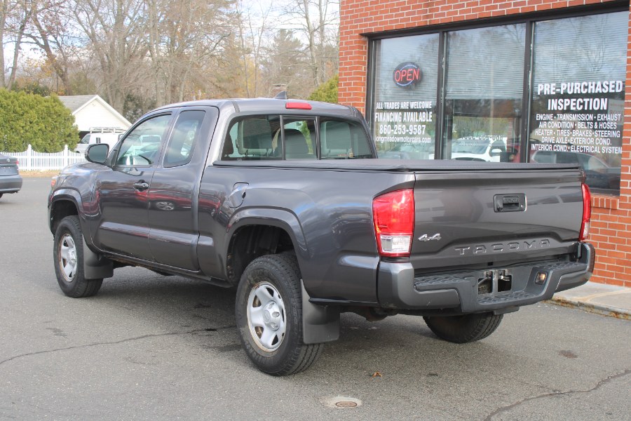 2017 Toyota Tacoma SR5 Access Cab 4x4 photo 3