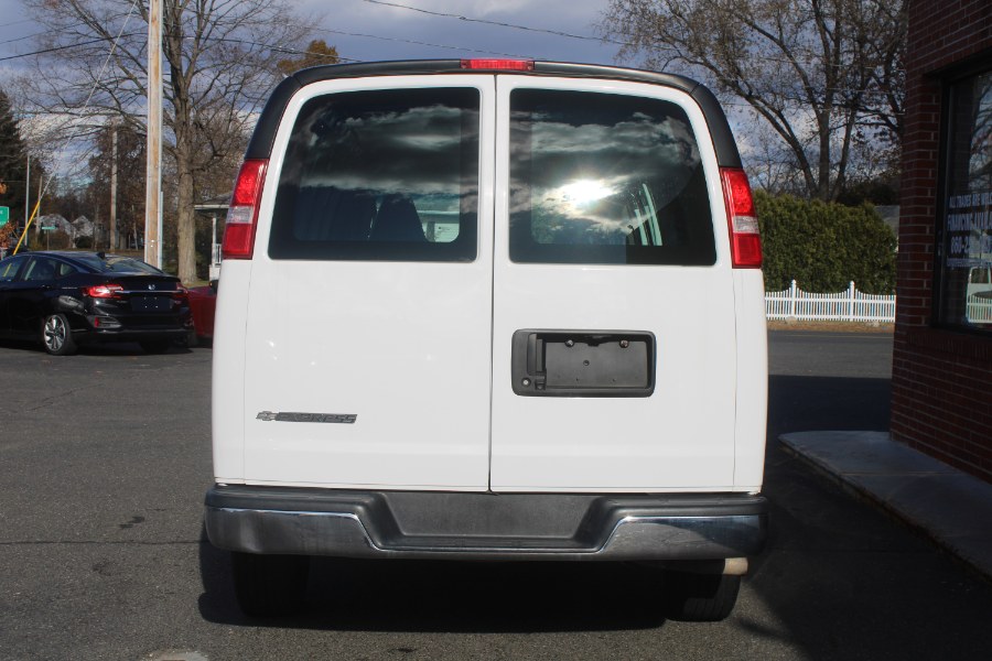 2017 Chevrolet Express Cargo Van 3500 photo 2