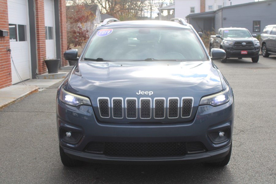 2019 Jeep Cherokee Latitude Sport photo 4