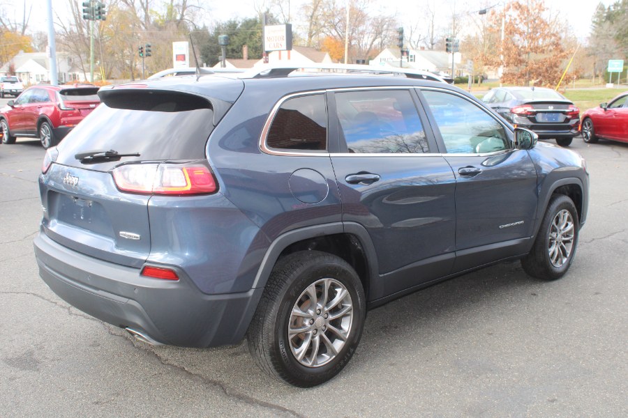 2019 Jeep Cherokee Latitude Sport photo 2