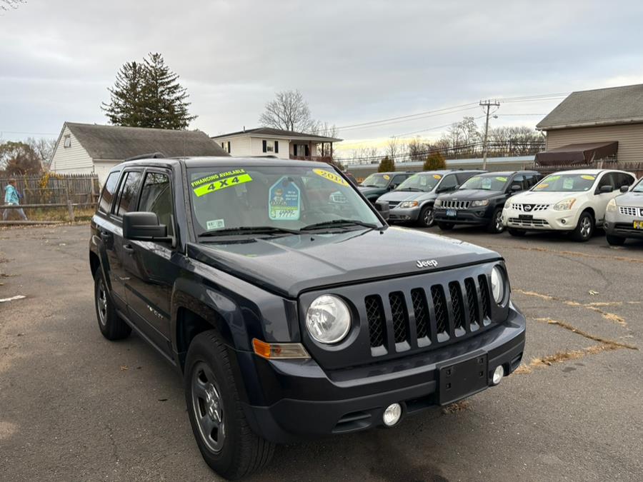 2014 Jeep Patriot 4WD 4dr Sport, available for sale in East Windsor, Connecticut | CT Car Co LLC. East Windsor, Connecticut
