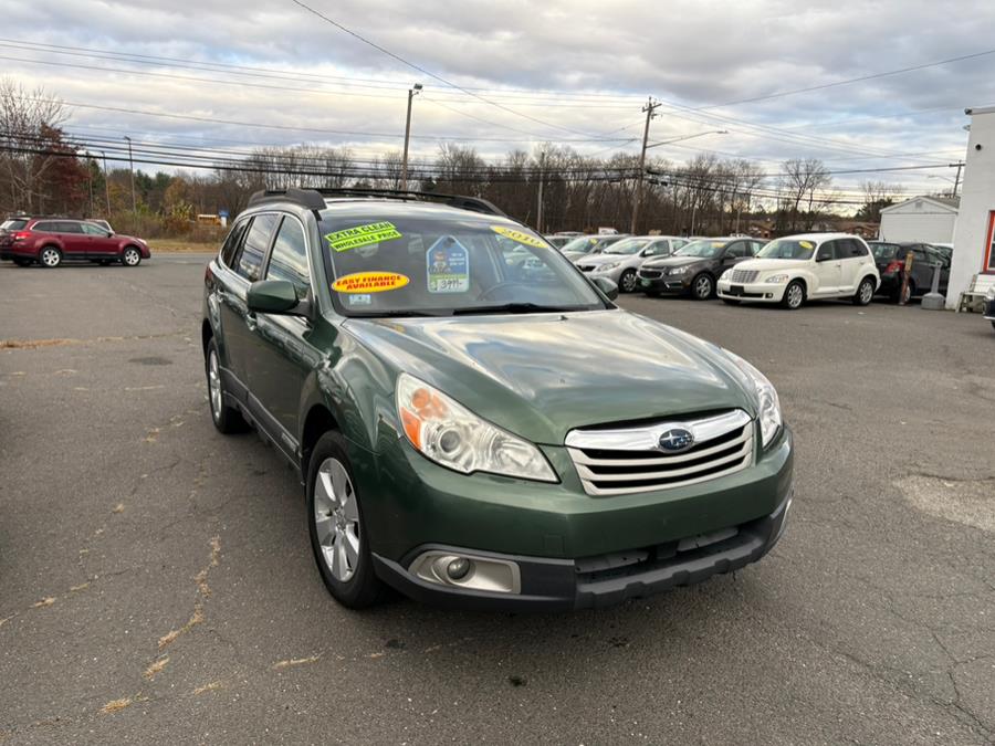 2010 Subaru Outback 4dr Wgn H4 Auto 2.5i Prem All-Weathr/Pwr Moon, available for sale in East Windsor, Connecticut | CT Car Co LLC. East Windsor, Connecticut