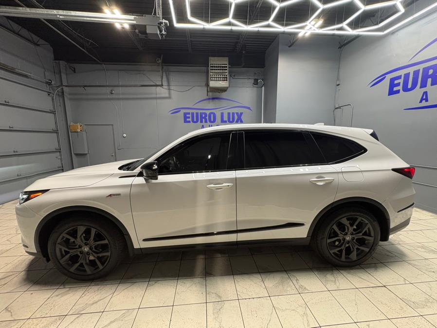 2023 Acura MDX SH-AWD A-Spec photo 3