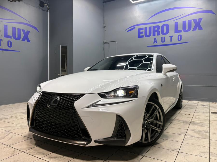 2018 Lexus IS 300 F SPORT AWD photo 3