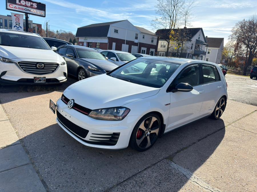 2017 Volkswagen Golf GTI SE photo 3