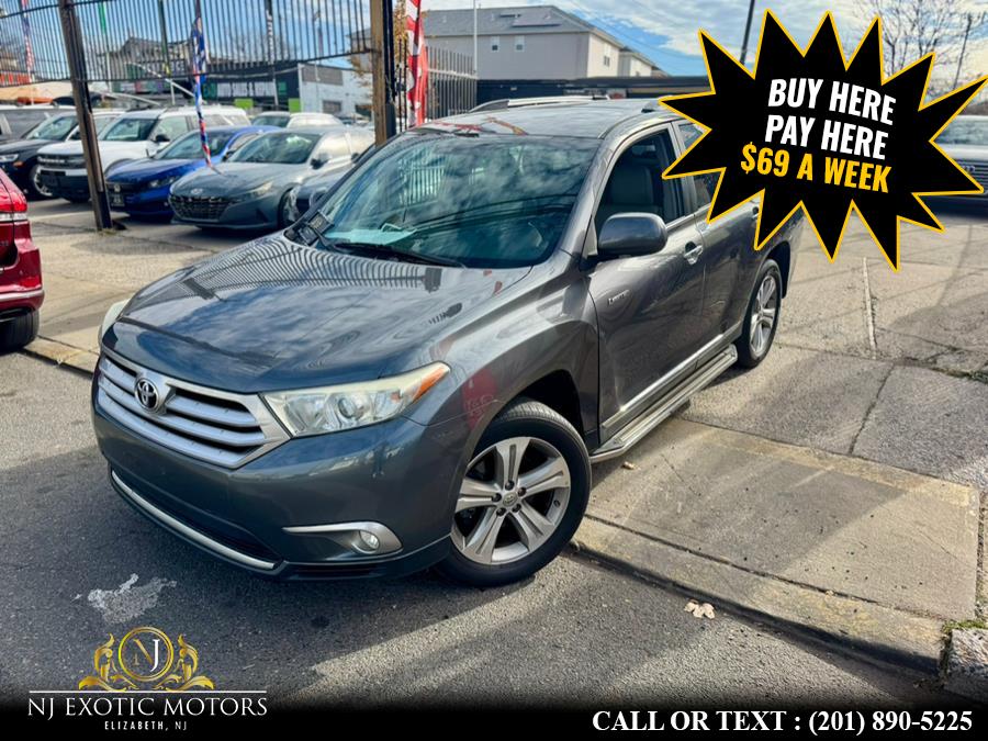 Used 2013 Toyota Highlander in Elizabeth, New Jersey | NJ Exotic Motors. Elizabeth, New Jersey
