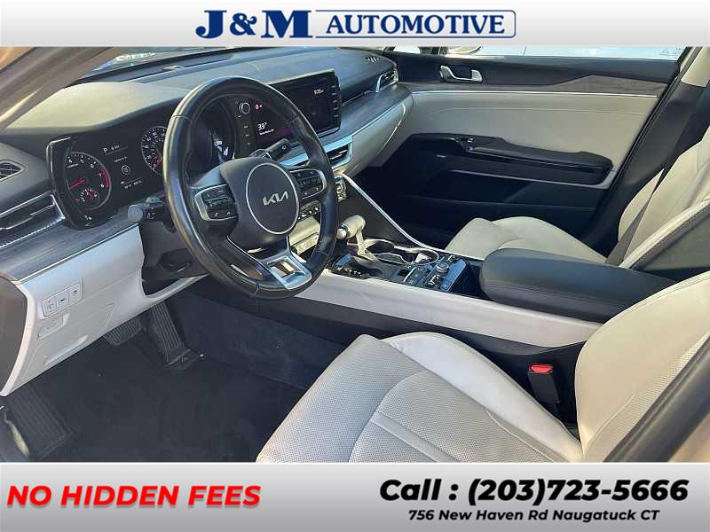 2022 Kia K5 EX photo 2